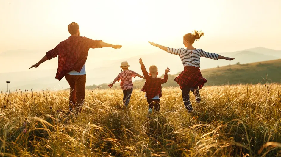 Voici 6 principes à suivre pour éduquer des enfants sains et heureux, selon des psychologues