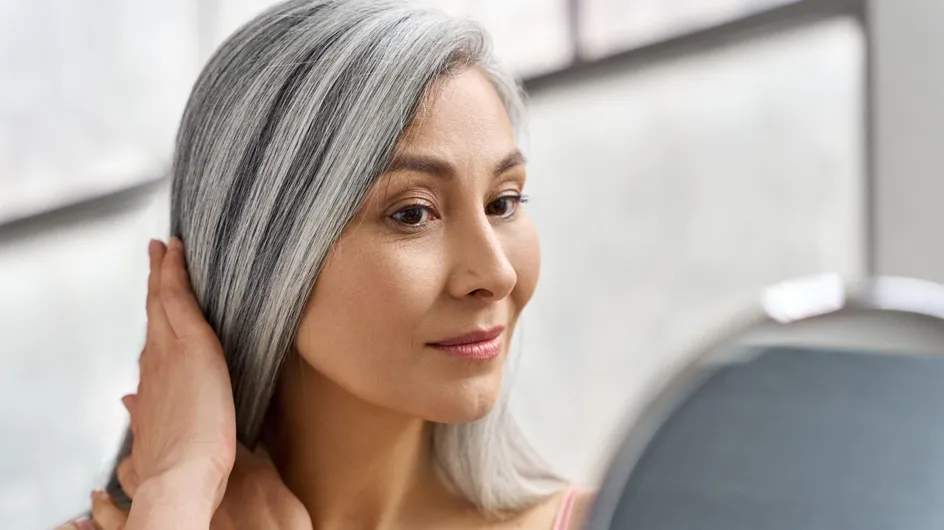 Sourcils poivre et sel : l’astuce rajeunissante d’une experte pour maquiller ses sourcils quand on a les cheveux gris
