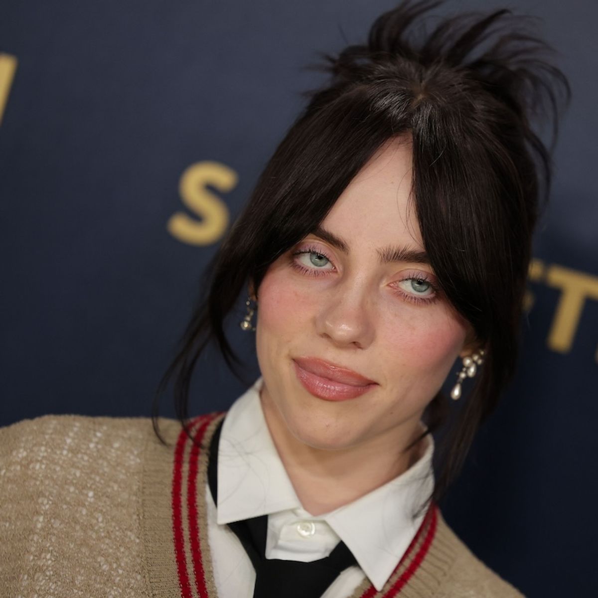 Billie Eilish habla sobre la masturbación y cómo la ayudó con sus problemas  corporales y la dismorfia