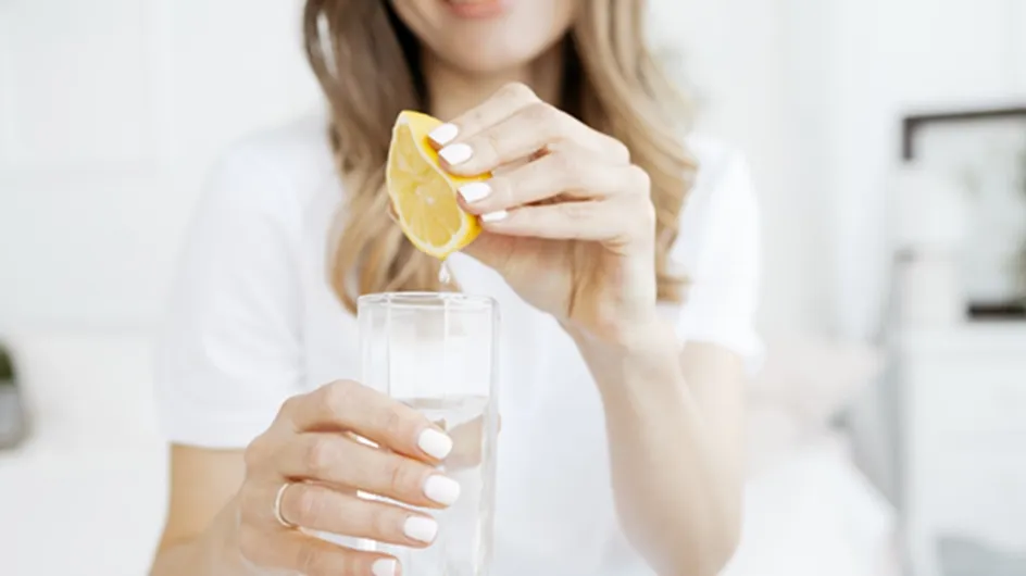 Consommer du jus de citron à jeun aide-t-il à maigrir ? Une diététicienne donne son avis