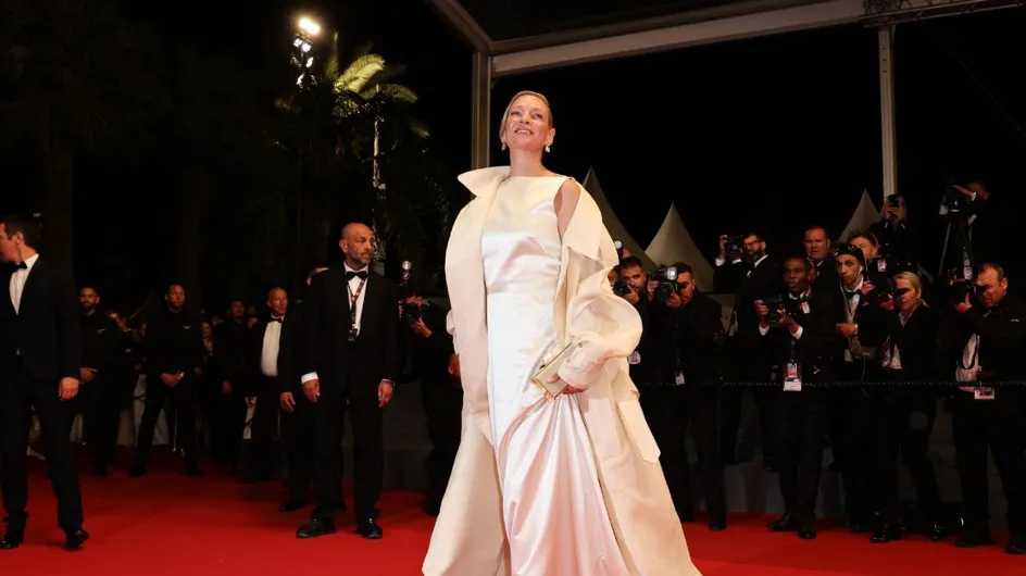 Festival de Cannes 2024 : Uma Thurman éblouissante sur le tapis rouge avec une robe fourreau immaculée