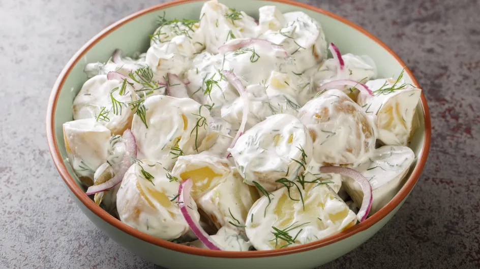 Cette diététicienne dévoile sa recette facile de salade de pommes de terre croustillante idéale pour le printemps