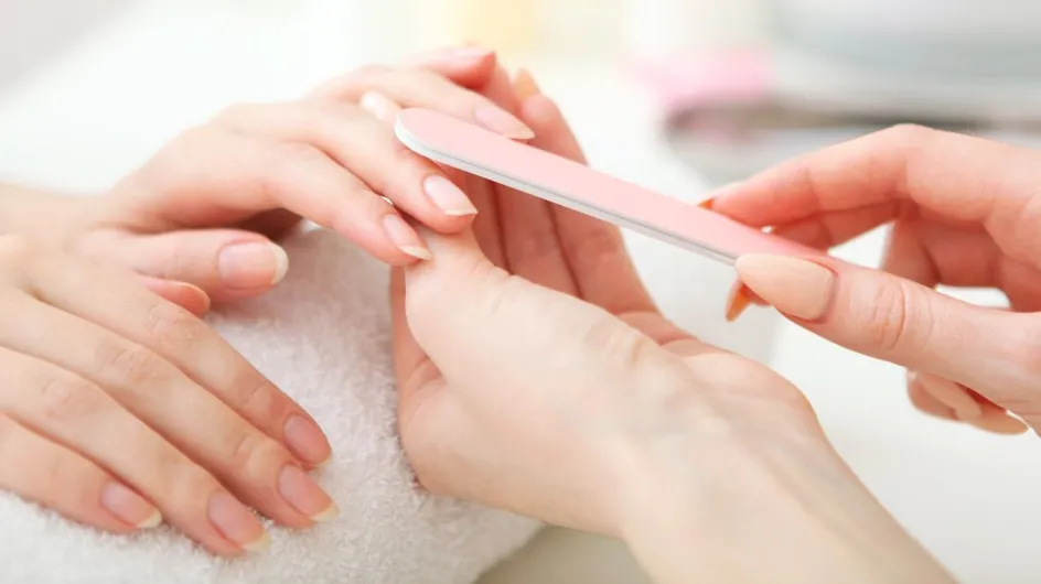 Manucure : cette technique sans eau est parfaite pour préserver la santé de vos ongles