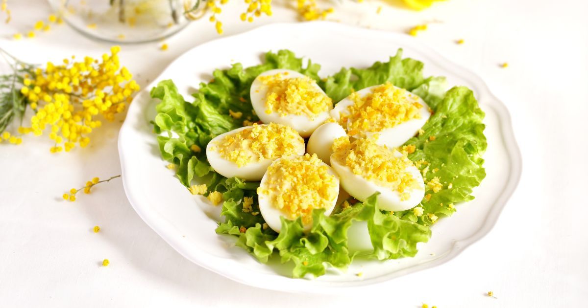 Voici la véritable recette super simple des œufs mimosa comme chez nos