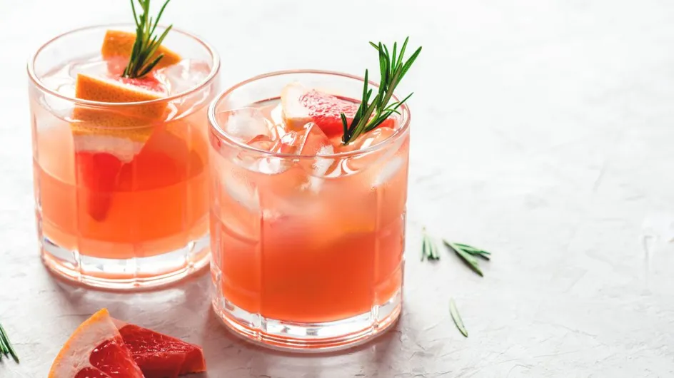 Ce cocktail frais et facile à faire est la boisson idéale pour l'été (il n'y a que 3 ingrédients)