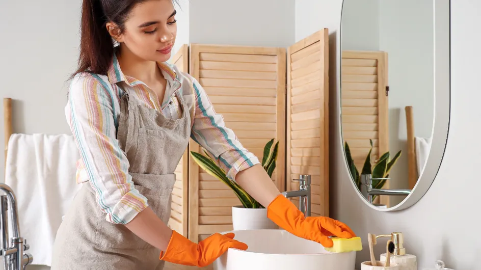 Ménage : cet endroit de la salle de bain est souvent plein de moisissures, voici comment le nettoyer