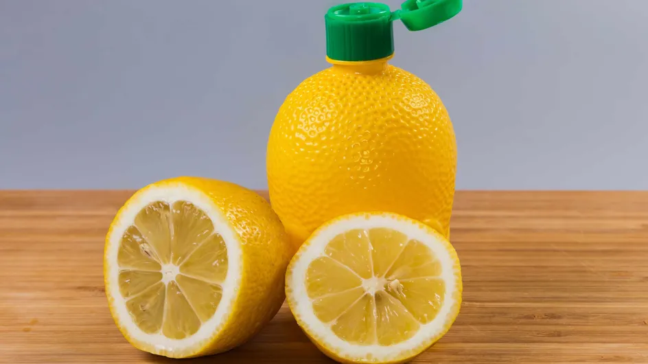 Le jus de citron en bouteille est-il réellement bon pour la santé ? Ces experts de la nutrition répondent !