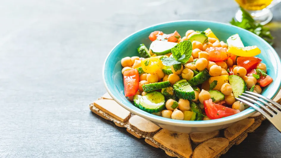 Ensalada de garbanzos: la receta más fácil y completa para disfrutarla como plato principal