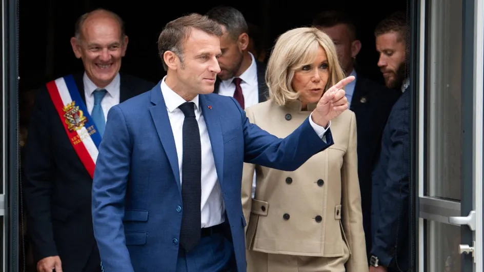 Législatives 2024 : Emmanuel et Brigitte Macron assortis avec un look cuir et jean après avoir voté au Touquet