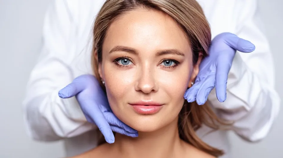 "Je suis dermatologue et voici 4 façons efficaces de rendre votre peau vraiment plus jeune"