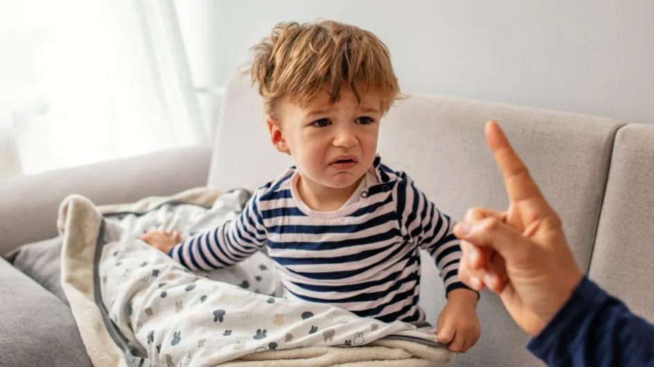 Ces 5 phrases entendues dans l'enfance peuvent être le signe d'un parent toxique