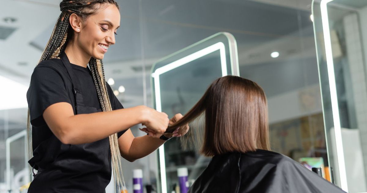 Ces 9 coiffures et coupes de cheveux courtes peuvent vieillir votre ...