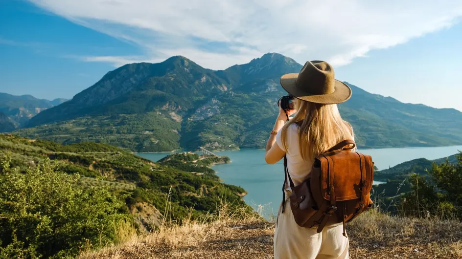 Voici le seul élément qui devrait toujours figurer sur vos photos de vacances (et qu'on zappe souvent)