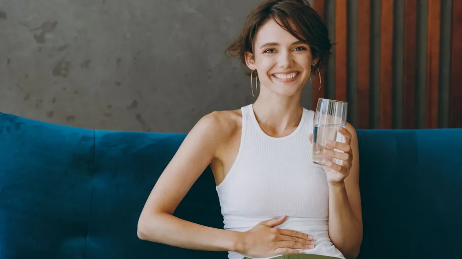 Voici les meilleures boissons à boire avant d'aller dormir pour se réveiller avec un ventre plat