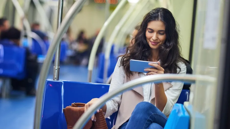 Mal des transports : ce réglage méconnu à faire sur le téléphone pour éviter la nausée