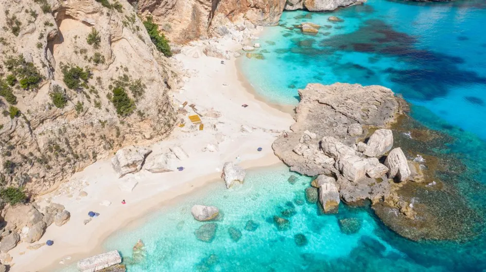 Cette plage, considérée comme la 2e plus belle au monde, se trouve à seulement 2h de vol de la France