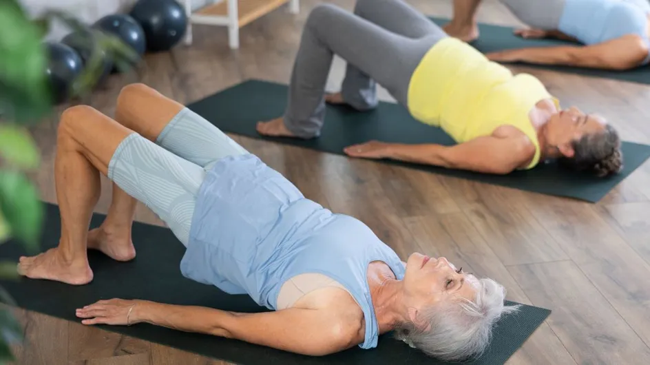 Renforcement musculaire après 50 ans : ces 6 exercices parfaits pour éliminer la graisse abdominale