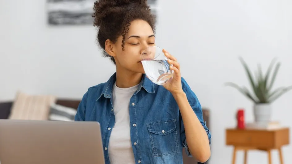 Santé cérébrale : ces 3 ingrédients à ajouter à votre eau pour booster votre mémoire