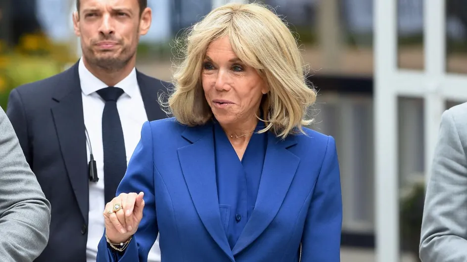 Brigitte Macron aux Jeux Olympiques : ce détail de son look est idéal pour rajeunir le visage après 60 ans (PHOTOS)