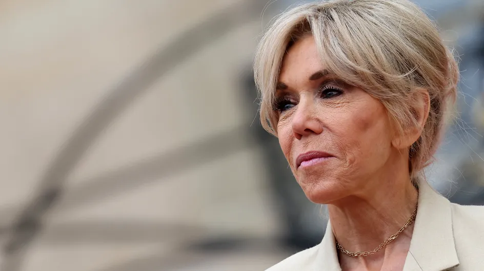 PHOTO. Brigitte Macron plus chic que jamais dans un look facile à copier, à la cérémonie de clôture des Jeux olympiques