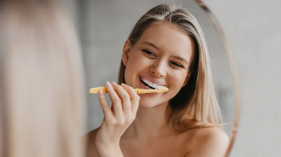 Amazon rebaja la pasta de dientes blanqueadora que arrasa en ventas: refrescante, duradera y con 17.000 valoraciones