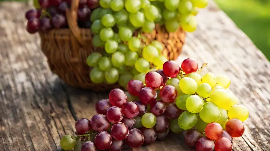 Uvas blancas o negras: descubre las mejores variedades para tu salud este otoño