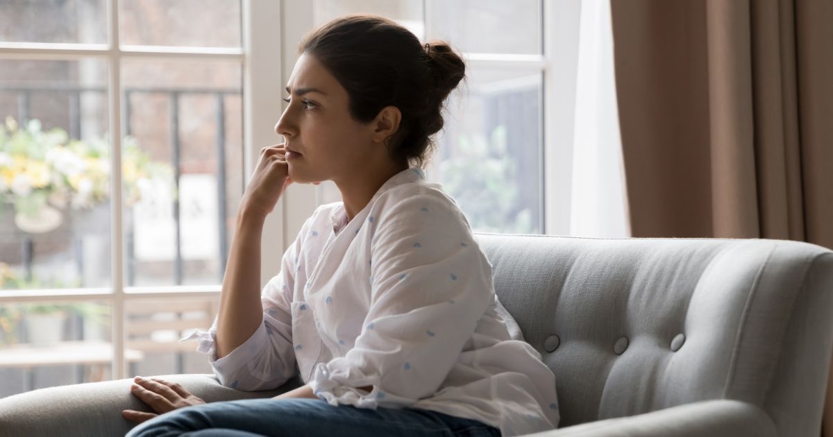 J'ai appris le décès du tyran qui m'a harcelée à l'école et je ne m