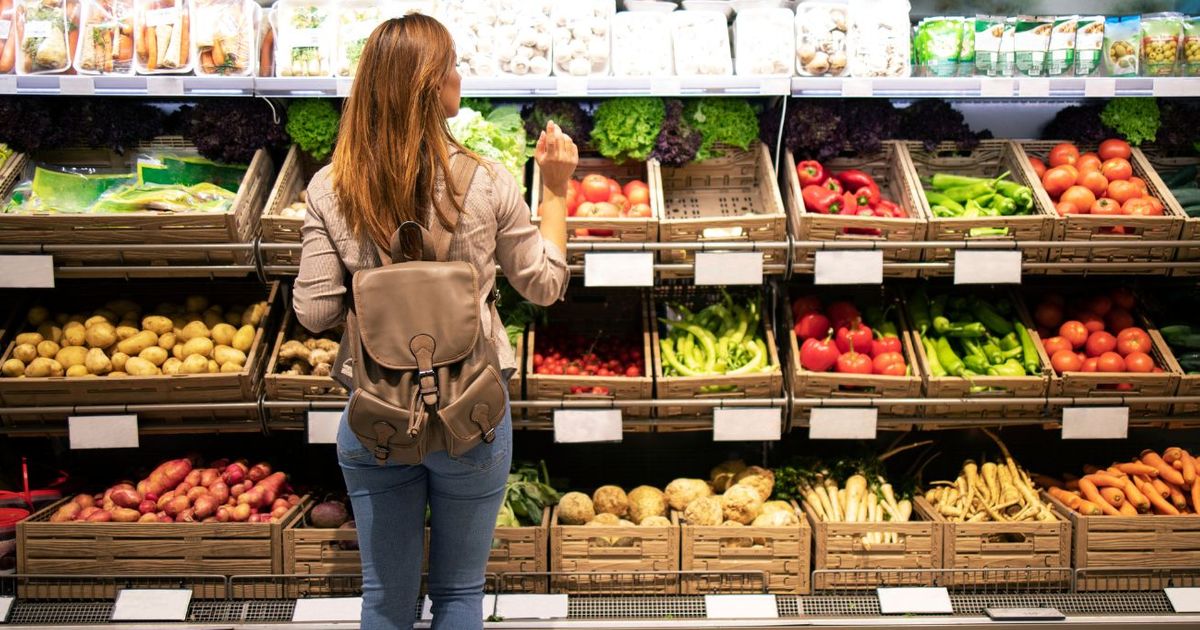 Cette étude est formelle : « Cancérigène mutagène reprotoxique », ces 4 légumes sont les plus contaminés aux pesticides