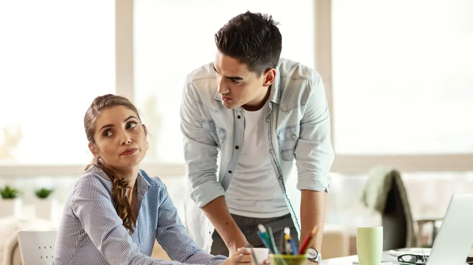 Estos son los principales rasgos que definen la personalidad de alguien 'necio' o 'estúpido', según los expertos