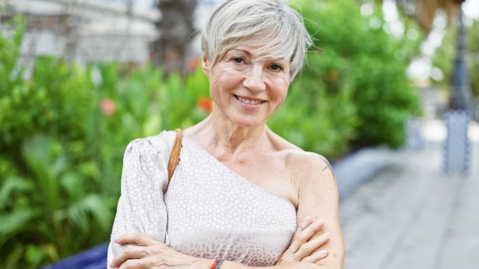 Coupe de cheveux après 50 ans la “bixie cut” est la coiffure pour cheveux courts idéale pour