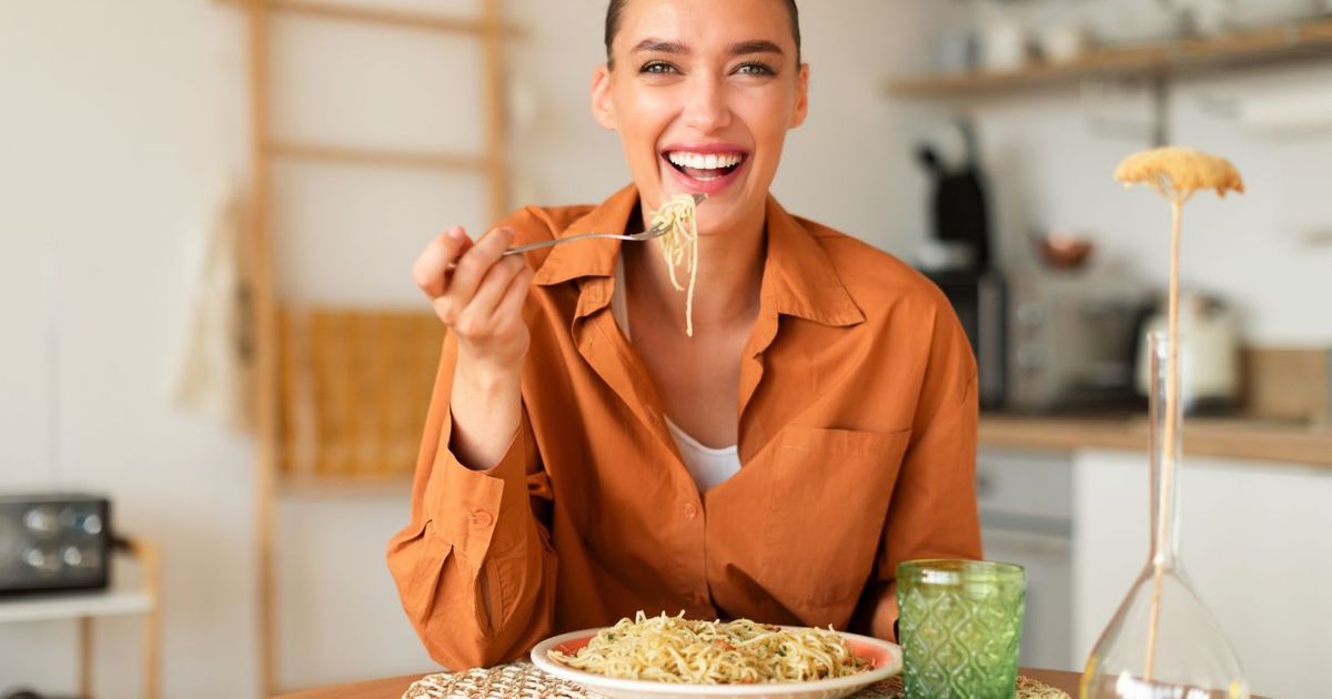 Glycémie : voici l’aliment à manger avant des féculents pour réduire le taux de sucre dans le sang (et ne pas grossir)