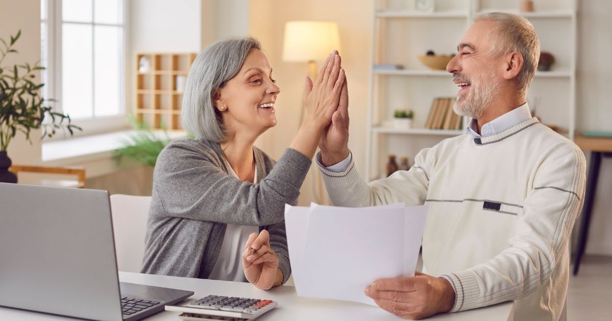 Retraite : peut-on retirer l'argent de son assurance-vie sans payer d'impôts ? Voici la somme à ne pas dépasser