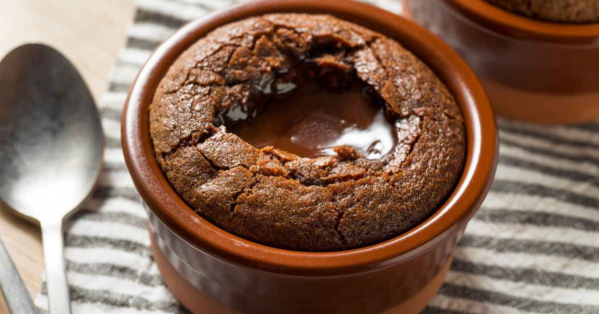 "Mon secret pour réussir facilement un moelleux au cœur coulant, c'est..." : Philippe Etchebest a la recette parfaite