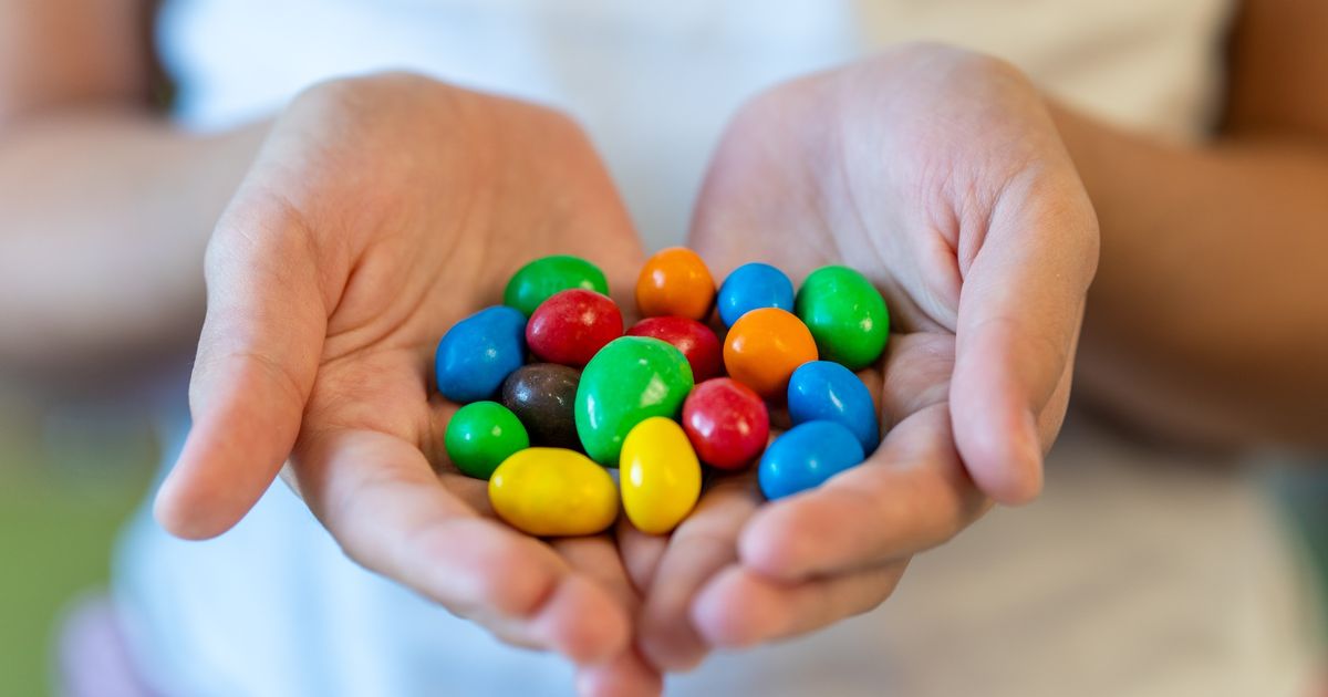 Y’a-t-il des différences de goûts entre les couleurs de M&Ms ? La marque donne la réponse