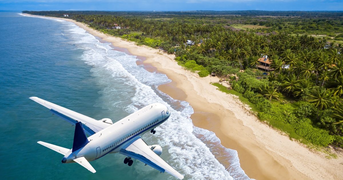 Avion : la liste des 10 compagnies aériennes qui offrent des avantages gratuits pendant les escales (nuits d'hôtels...)