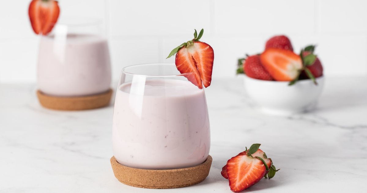 Avec 4 ingrédients seulement, ces mousses à la fraise se préparent en 5 minutes chrono et c'est un délice !