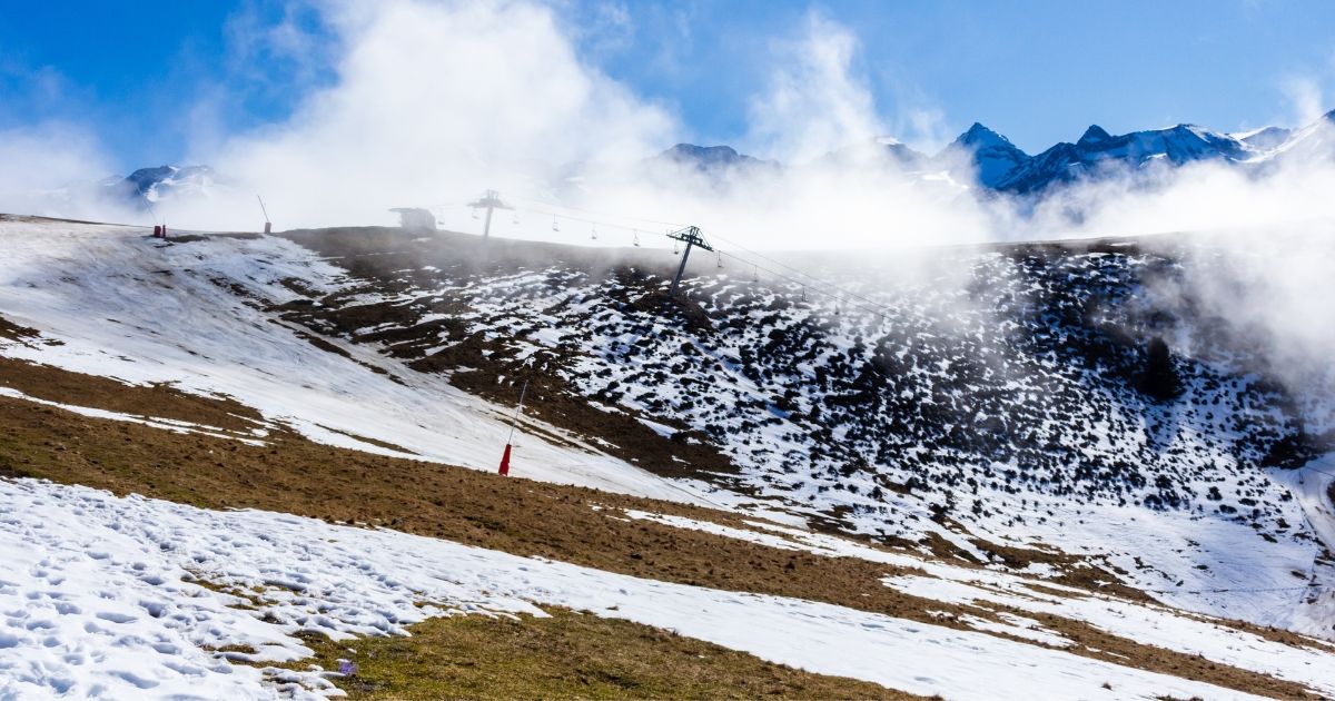 Faute de neige, ce domaine skiable dans les Pyrénées ferme définitivement