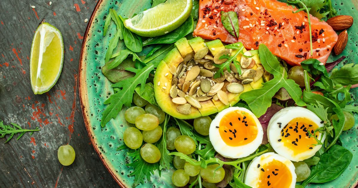 "On le trouve en supermarché et il est pas cher" : le Dr Jimmy Mohamed recommande de manger ce superaliment souvent