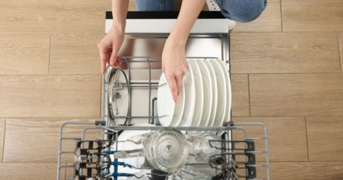 Les fabricants ont une astuce imparable pour que la vaisselle ne ressorte jamais mouillée du lave-vaisselle