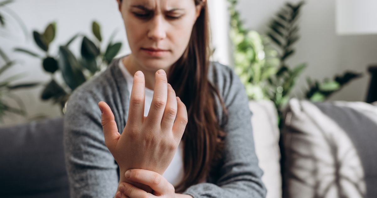 On m'a diagnostiqué un cancer de la thyroïde après un étrange symptôme sur les mains (voici comment ChatGPT m'a aidée)
