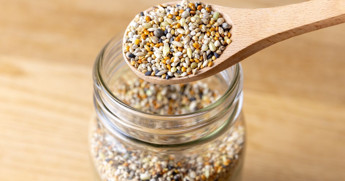 Le mélange de ces 3 graines permet de préparer une poudre protéinée maison et naturelle à ajouter à toutes vos recettes