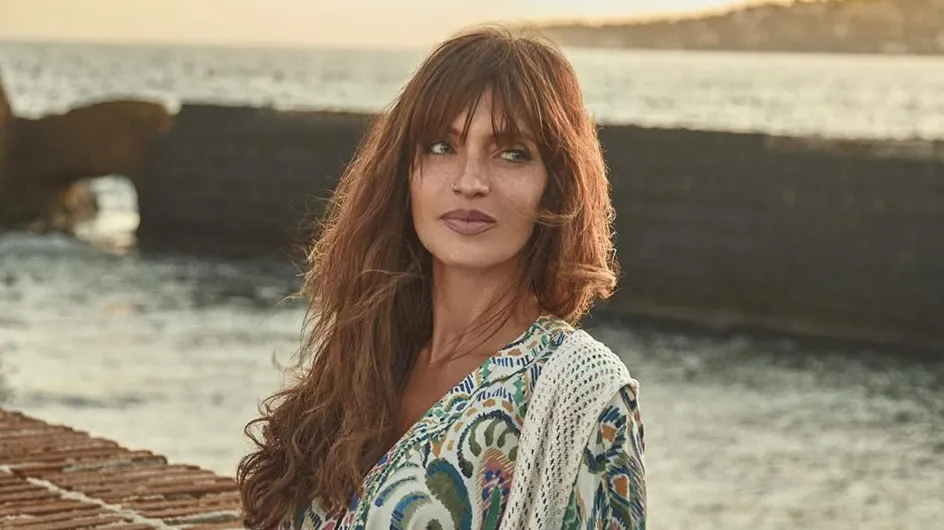 Skechers agotará las cuñas con tacón sensato ideales para combinar con falda larga, jeans o vestidos este verano