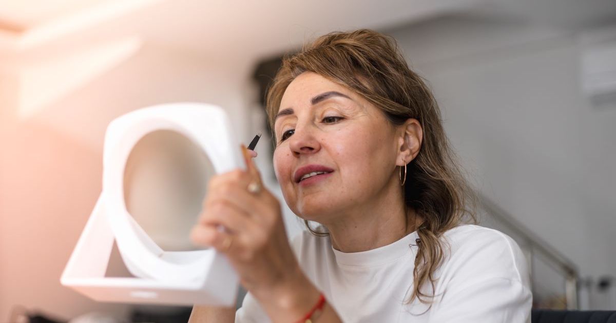 Sourcils après 50 ans : voici comment savoir quelle forme est la mieux adaptée à votre visage, selon une experte