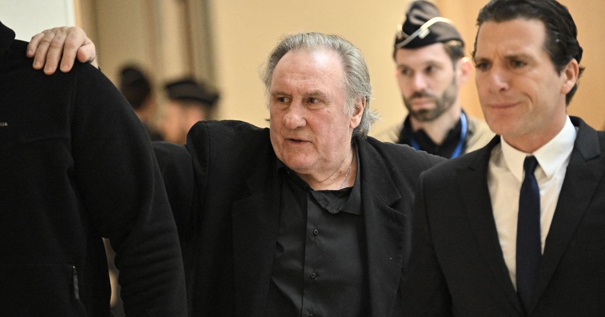 "Une victoire pour les femmes": Gérard Depardieu reconnu coupable d'agressions sexuelles et condamné à 18 mois de prison