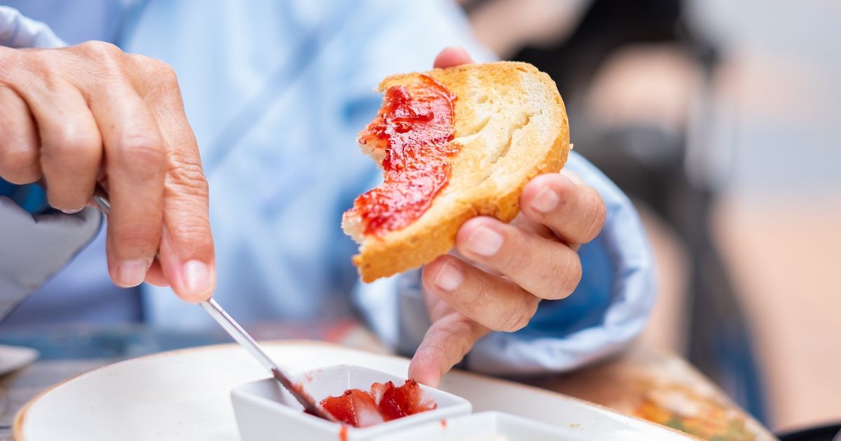 Glycémie : fini la confiture, cette crème de fruits sans sucre est idéale pour vos tartines au petit-déjeuner