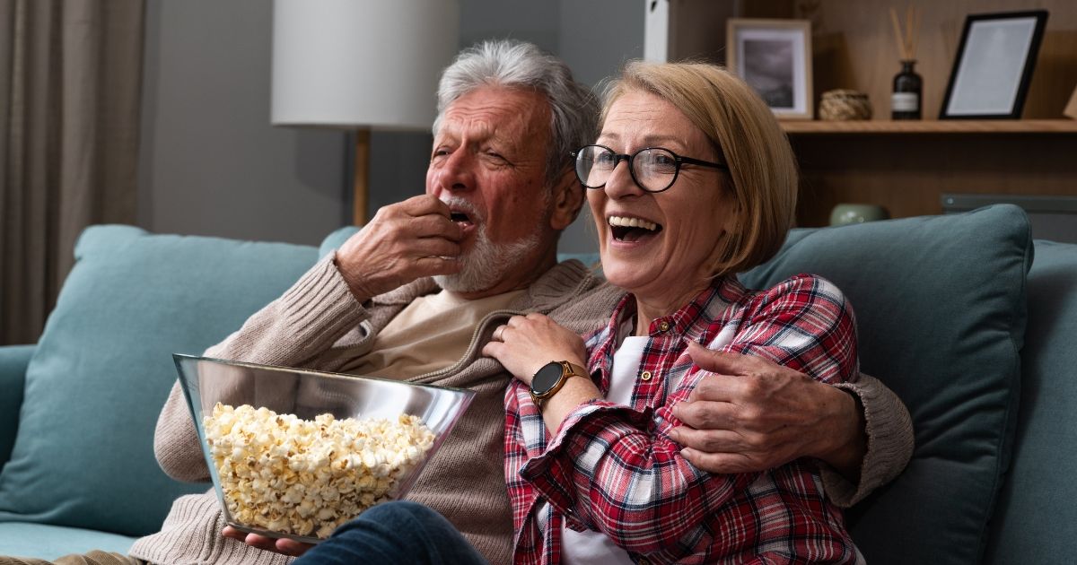 Ce nouveau film Netflix sur une actrice déchue de Hollywood tombe à pic en plein Festival de Cannes (c'est hilarant)