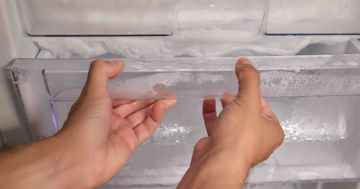 On sait enfin pourquoi le givre s'installe vraiment dans votre congélateur