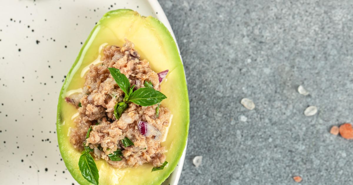 Avocat au thon et à la feta : le trio parfait pour vous accompagner pendant tout le printemps