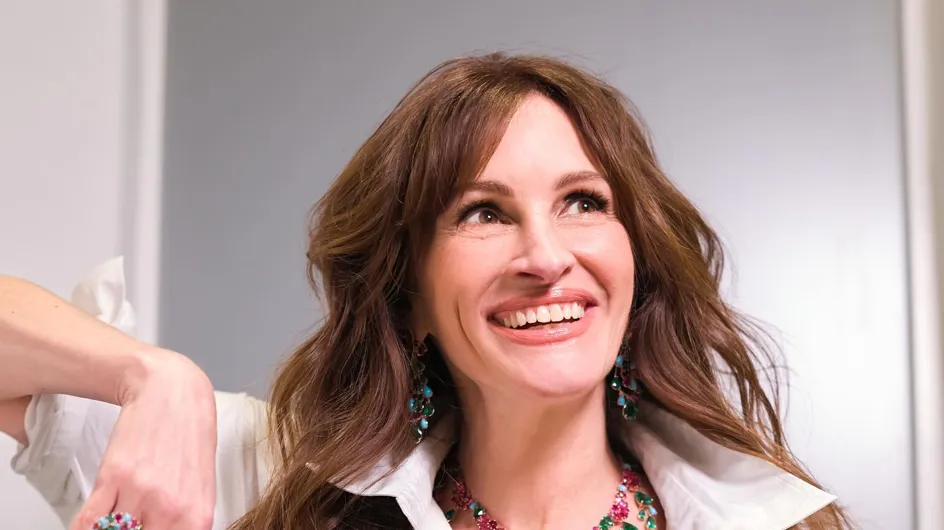 Estos son los 5 tonos de pelo que más favorecen y rejuvenecen el rostro a partir de los 50, según los expertos
