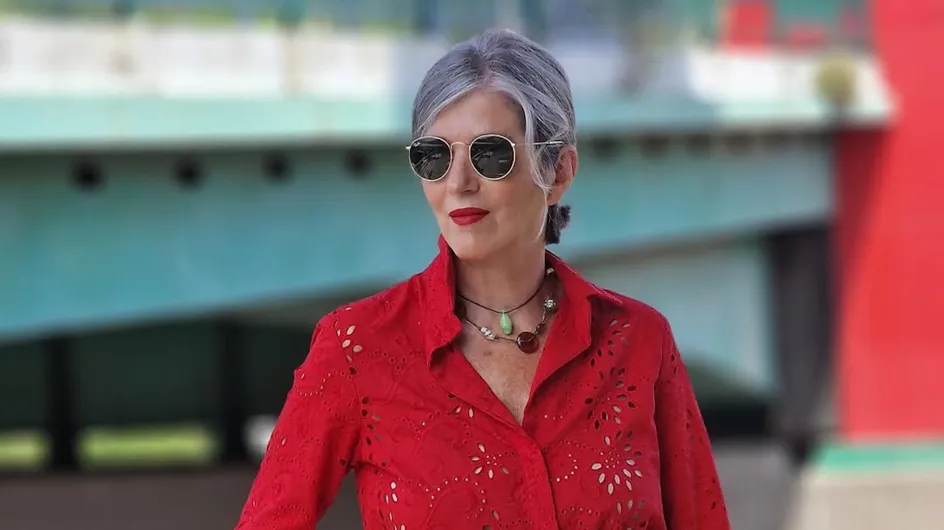 El color de pelo que más favorece a partir de los 50 (y sí, te resta años según los expertos)